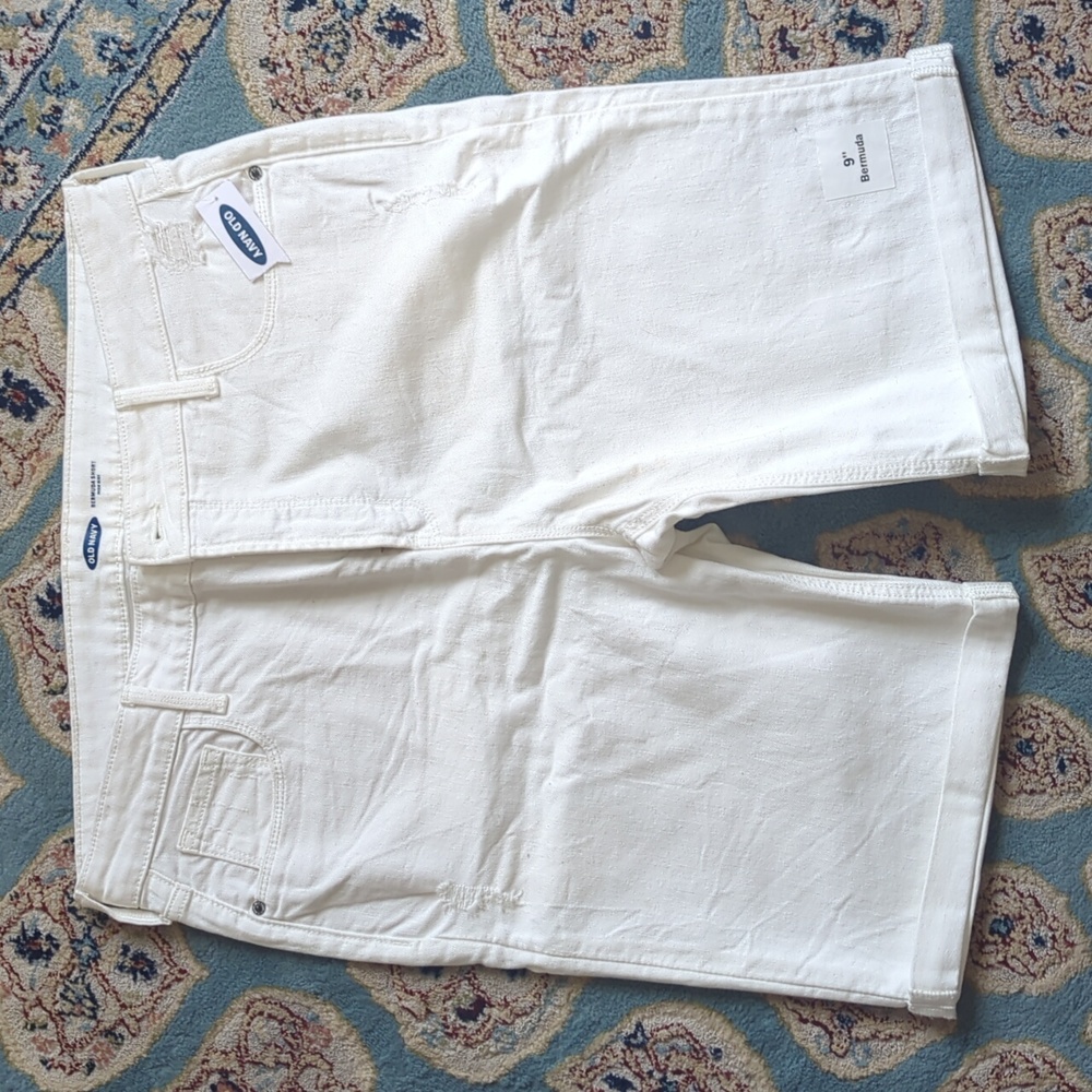 Women's Old Navy High Rise Bermuda Shorts NWT - Picture 7 of 7